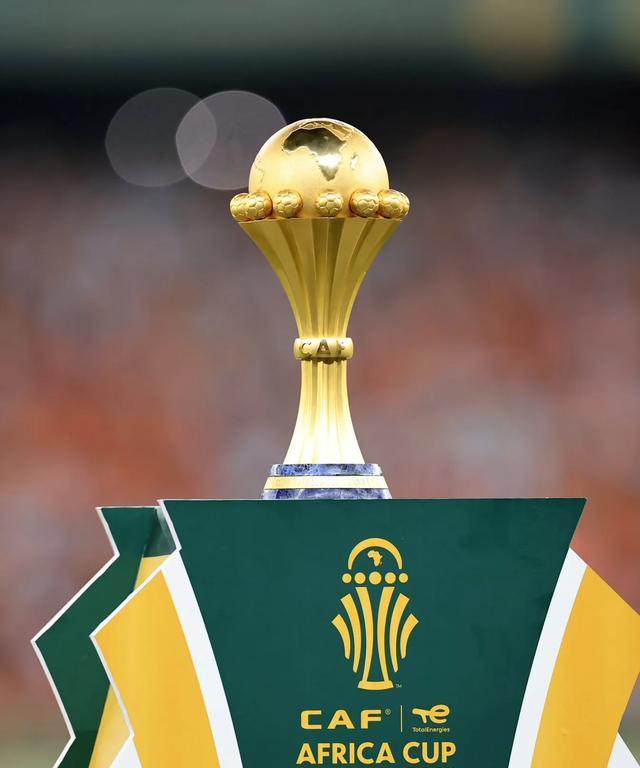 沙拉维：现在谈意甲冠军为时过早，还没有哪支球队能统治联赛（沙拉维：意甲争冠言之尚早，暂无球队具备统治力）