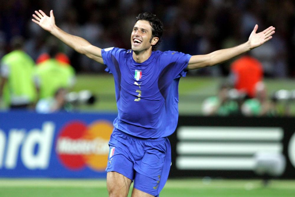 苏超南京主帅：业余球员比赛有6万多人观战，在西班牙见不到（苏超南京主帅：业余球赛观众逾6万，在西班牙罕见）