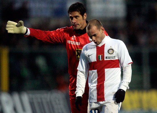 每体：巴塞罗那竞技后卫朗德里-法雷膝盖受伤，或将长期缺阵（每体：巴萨竞技后卫朗德里-法雷膝部受伤，恐长期缺席）