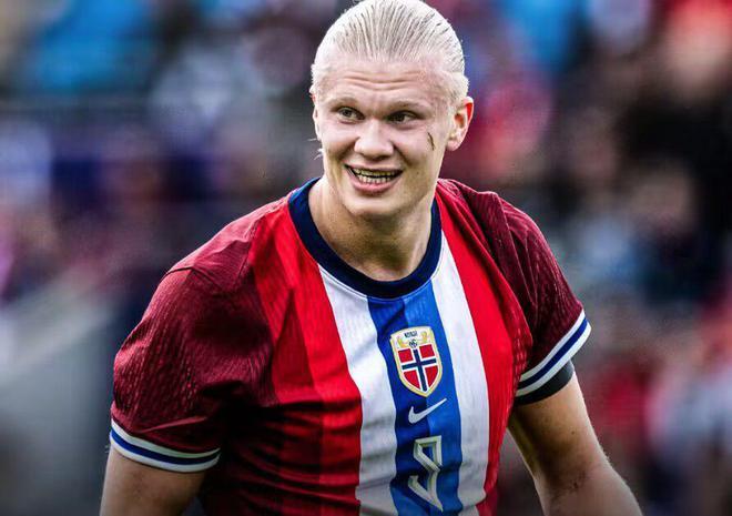 获得机会！加克波萨拉赫均无法出阵，小基耶萨将获得首发机会（机会来临！加克波、萨拉赫双双缺席，小基耶萨有望首发）