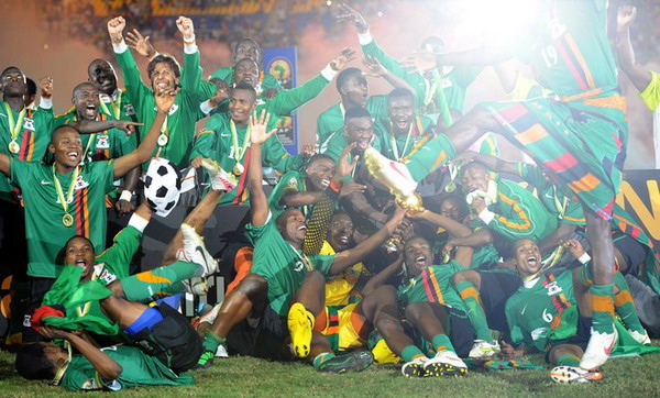 媒体人：13名球员出征韩国，张宁等五名集训球员已解散各自回队（媒体人称：13人赴韩，张宁等5名集训球员已离队回各队）