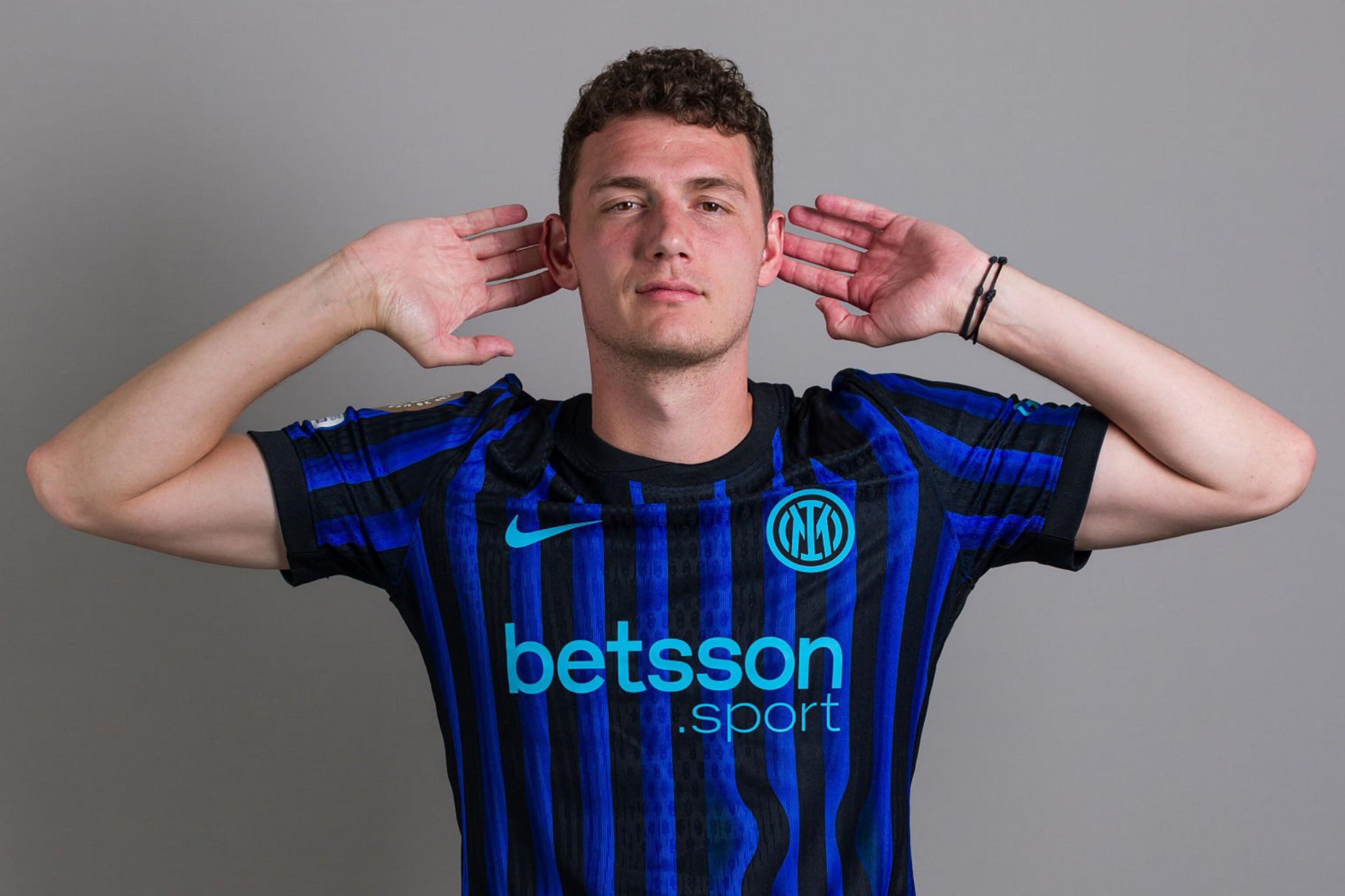 斯基拉：罗马正在计划和詹卢卡-曼奇尼续约至2029年（斯基拉：罗马拟与詹卢卡-曼奇尼续约，合同至2029年）