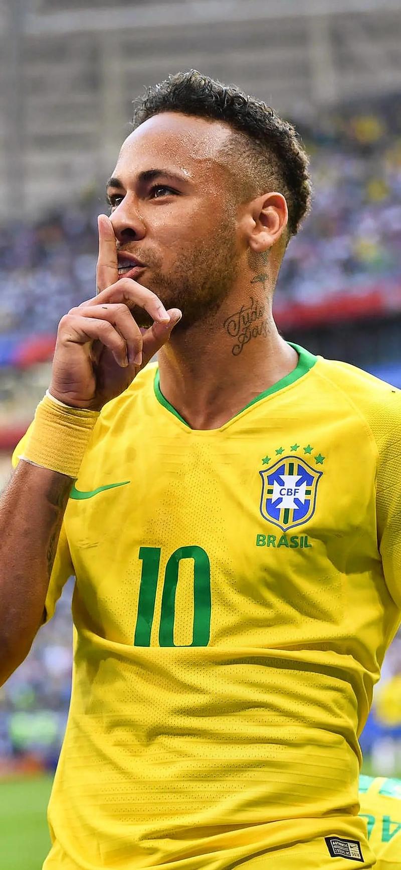 记者：明日拉米罗将携李睿跃出席国安赛前新闻发布会（记者消息：拉米罗明日携李睿跃出席国安赛前发布会）